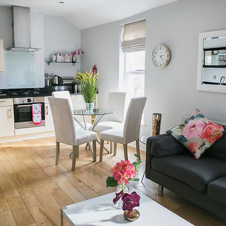 The Green House Classic 2 Bedroom Apartment Harrogate Buitenkant foto