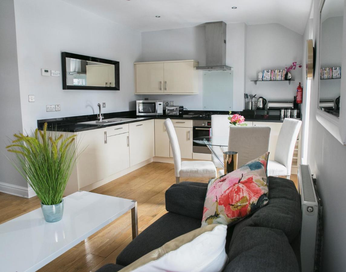 The Green House Classic 2 Bedroom Apartment Harrogate Buitenkant foto
